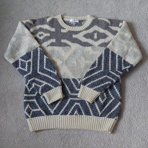 UC Ellie 100% Wool Sweater size M
